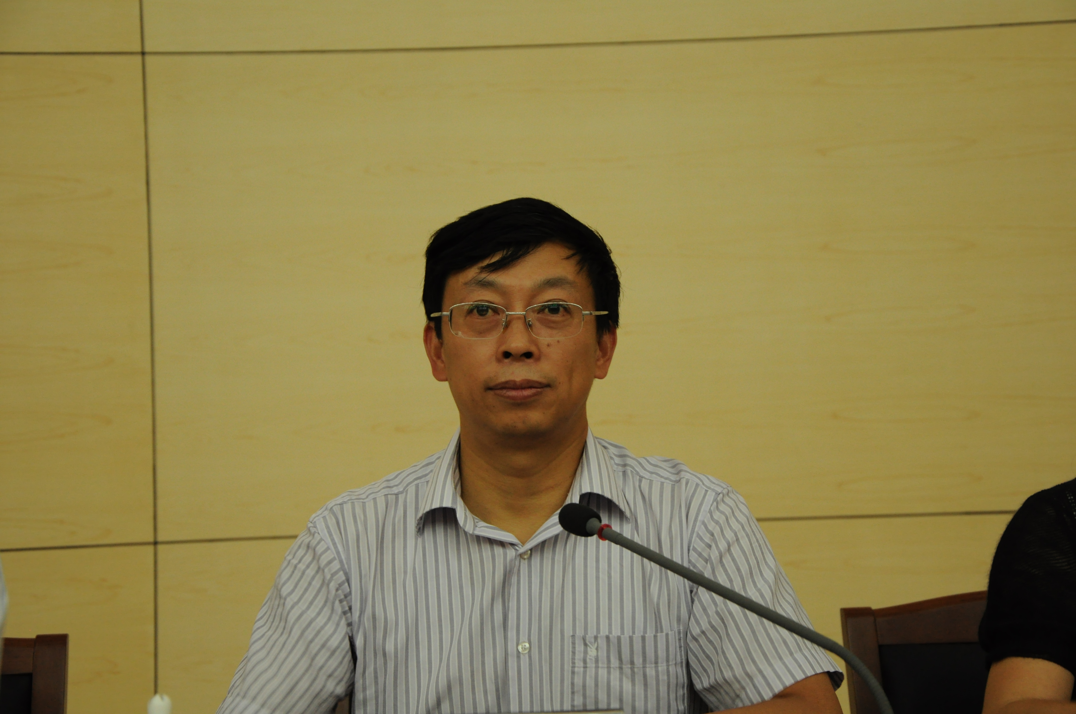 ylzzcom永利总站线路检测院长黄宝凤教授讲话
